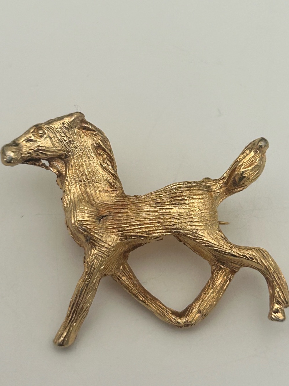 Gold Horse Pin Brooch - Classic Equestrian Style